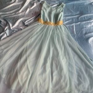 Kids dress flowy and glittery